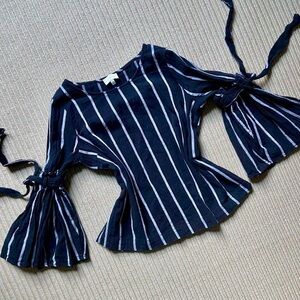 Lucky Brand Black & White Striped Boxy-Fit 3/4 Flute Sleeve Blouse, Size M